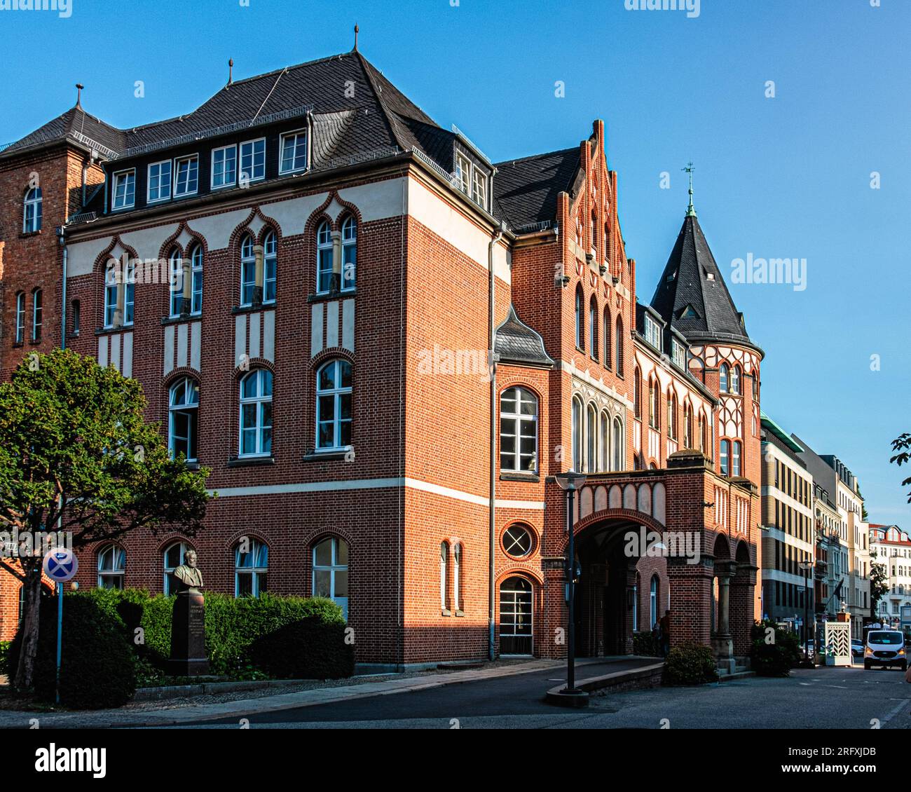 Friedrich Althoff Building Administration edificio presso il campus dell'ospedale Charite, Chariteplatz, Mitte, Berlino, Germania., L'ospedale Charité, CA Foto Stock