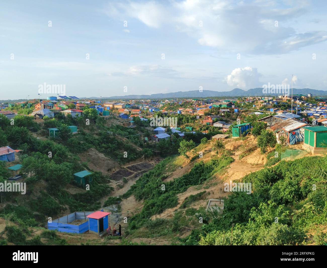 La tenda Rohingya ospita il più grande campo profughi del mondo Foto Stock