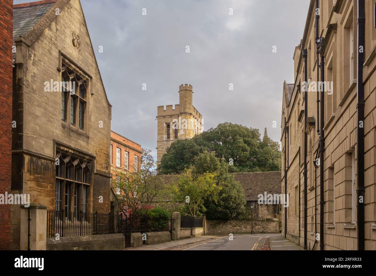 Oxford, Regno Unito - 12 novembre 2022: New College Lane da Hertford College, Università di Oxford. Foto Stock