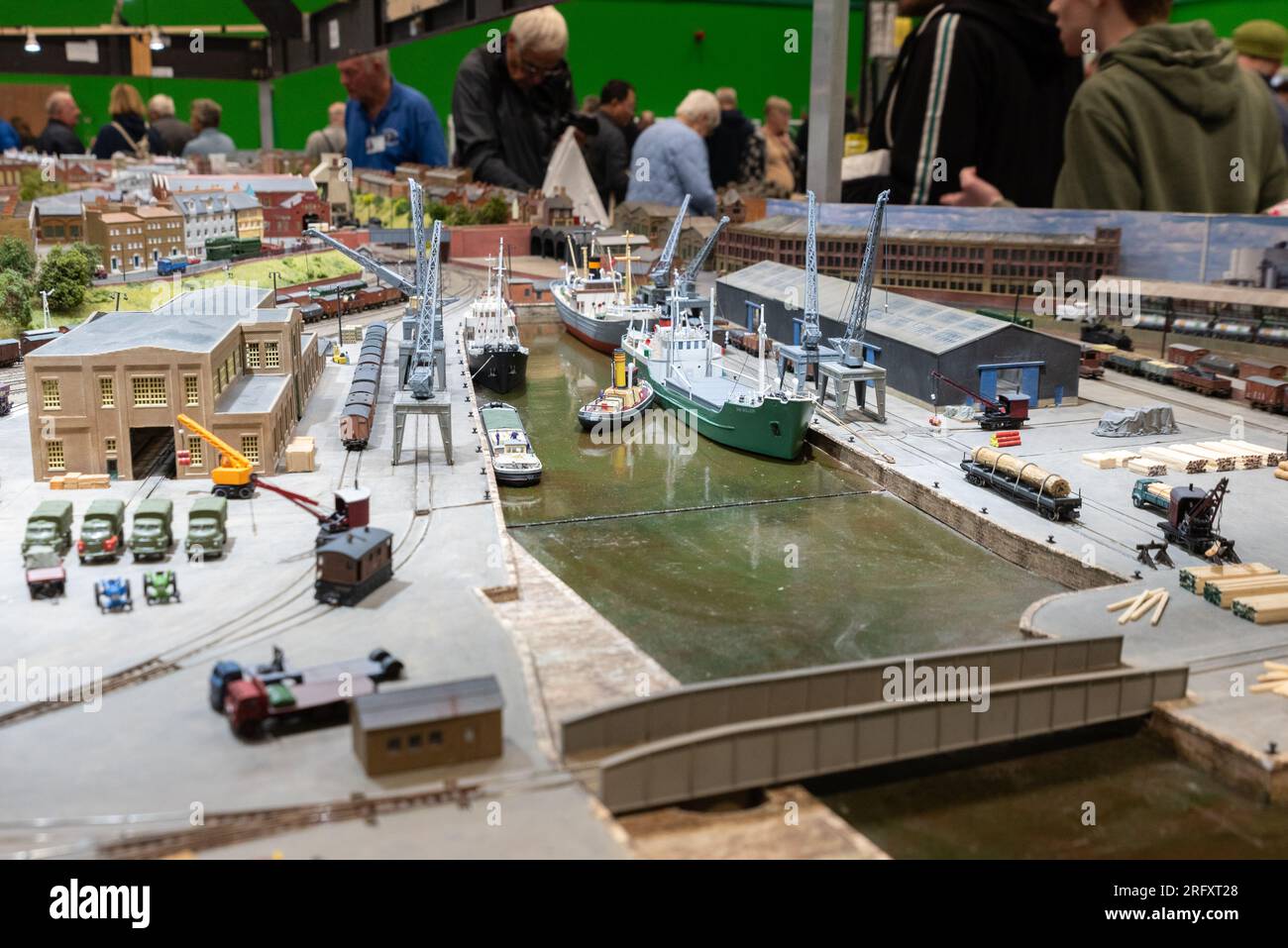 James Street mostra di modello ferroviario a scartamento N in mostra in una mostra di modellini ferroviari a Essex, Regno Unito. Grande ferrovia dell'era del vapore Foto Stock