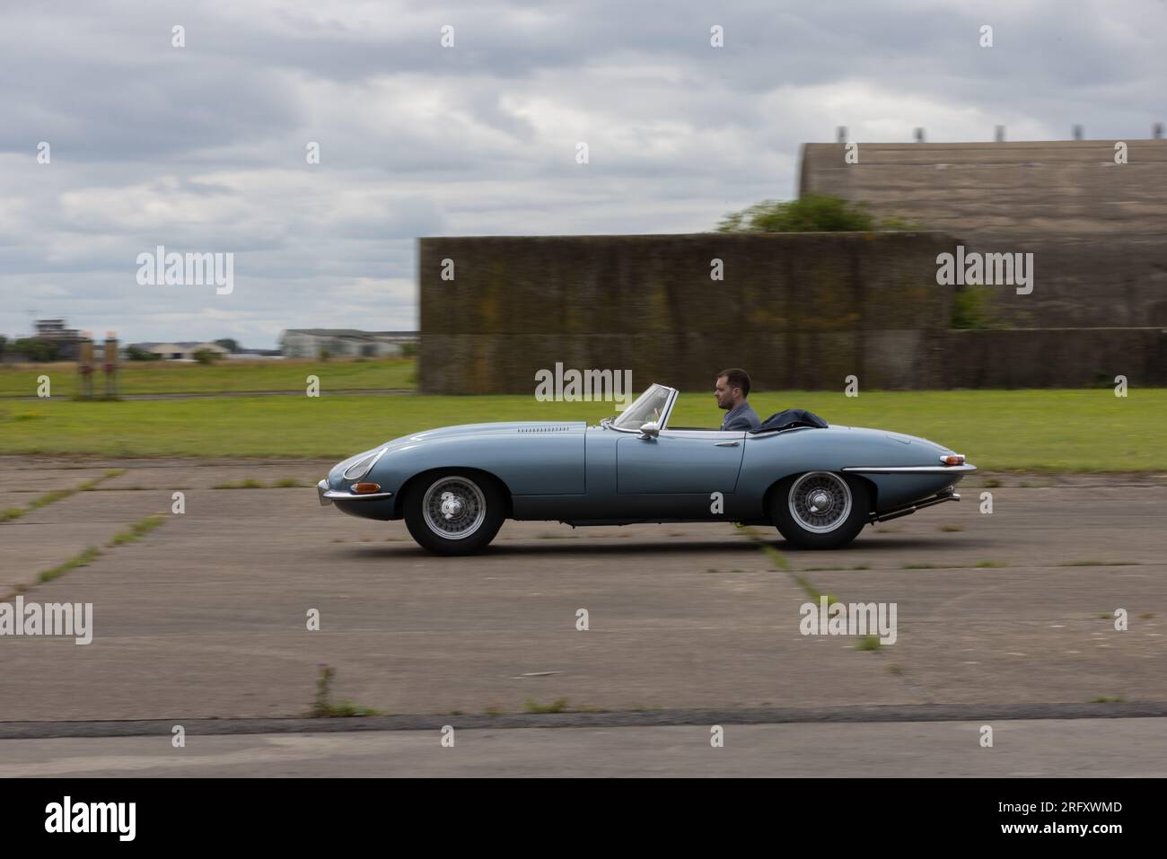 Jaguar e-Type, convertita dalla società con sede nell'Oxfordshire "Electrogenerics" in auto elettrica, Oxfordshire, Inghilterra, Regno Unito Foto Stock