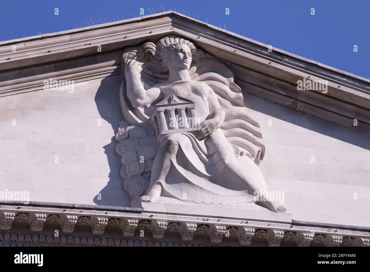 Lady Sculpture Bank of England Threadneedle Street Londra Foto Stock