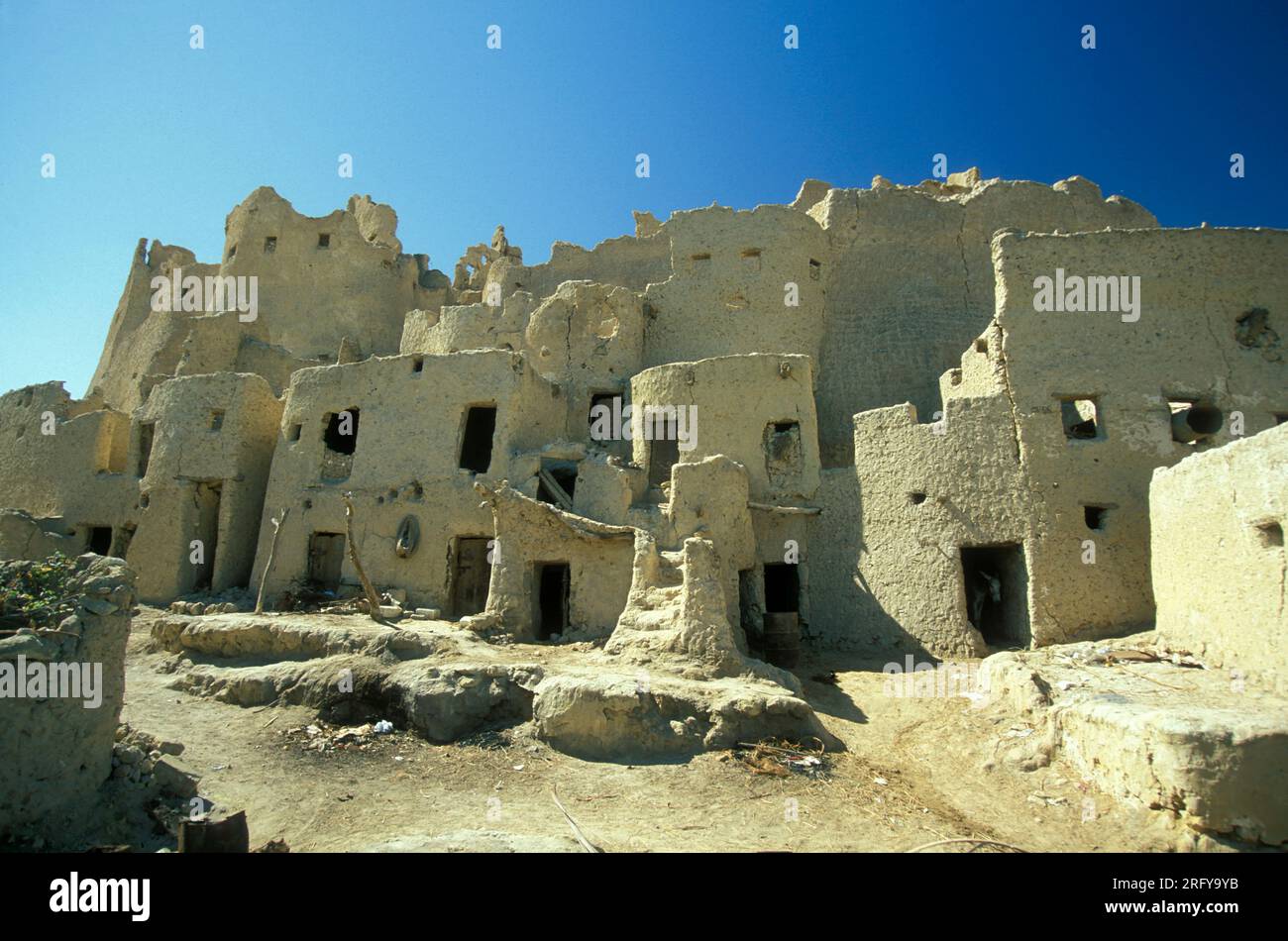 L'antico villaggio di Siwa nel deserto libico o orientale dell'Egitto in Nord Africa. Egitto, Siwa, marzo 2000 Foto Stock