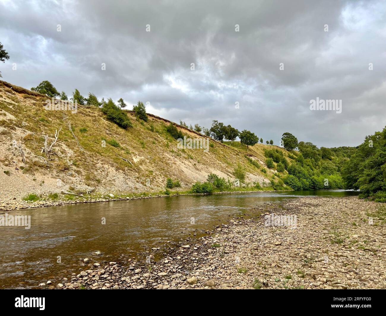 Paesaggio sul fiume Spey vicino ad Aviemore in Scozia Foto Stock