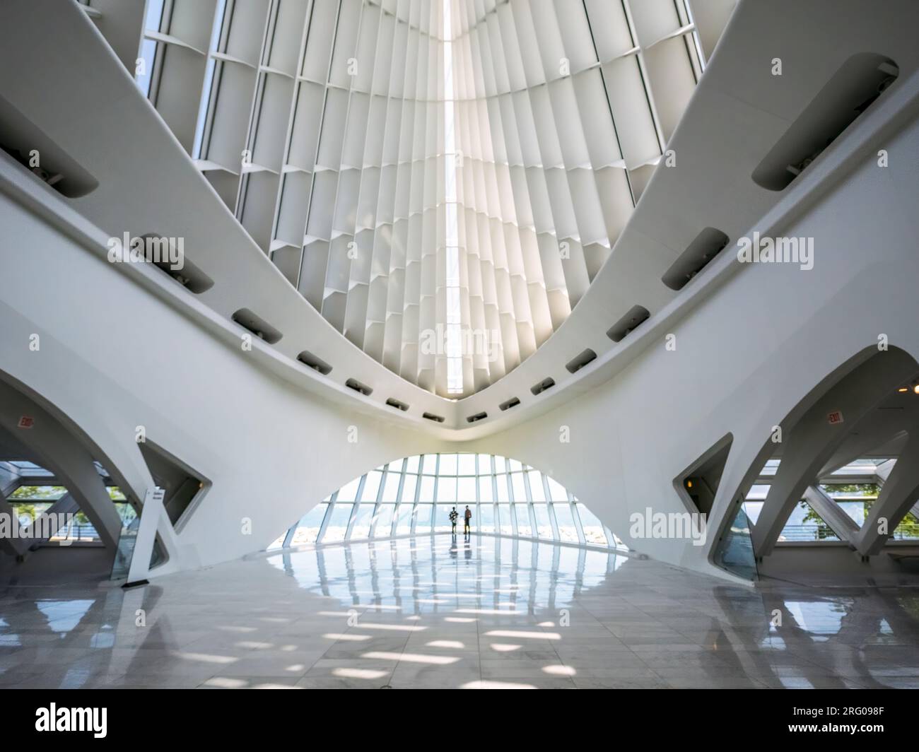 All'interno del Milwaukee Art Museum non ufficialmente conosciuto come Flying Art Museum on the Water di Milwaukee, Wisconsin, USA Foto Stock