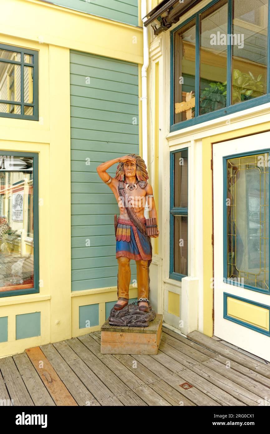 SKAGWAY, ALASKA - 7 maggio 2023: Skagway è un borough dell'Alaska con una popolazione a tempo pieno di circa 1.000 persone. Durante l'estate, le navi da crociera portano Foto Stock