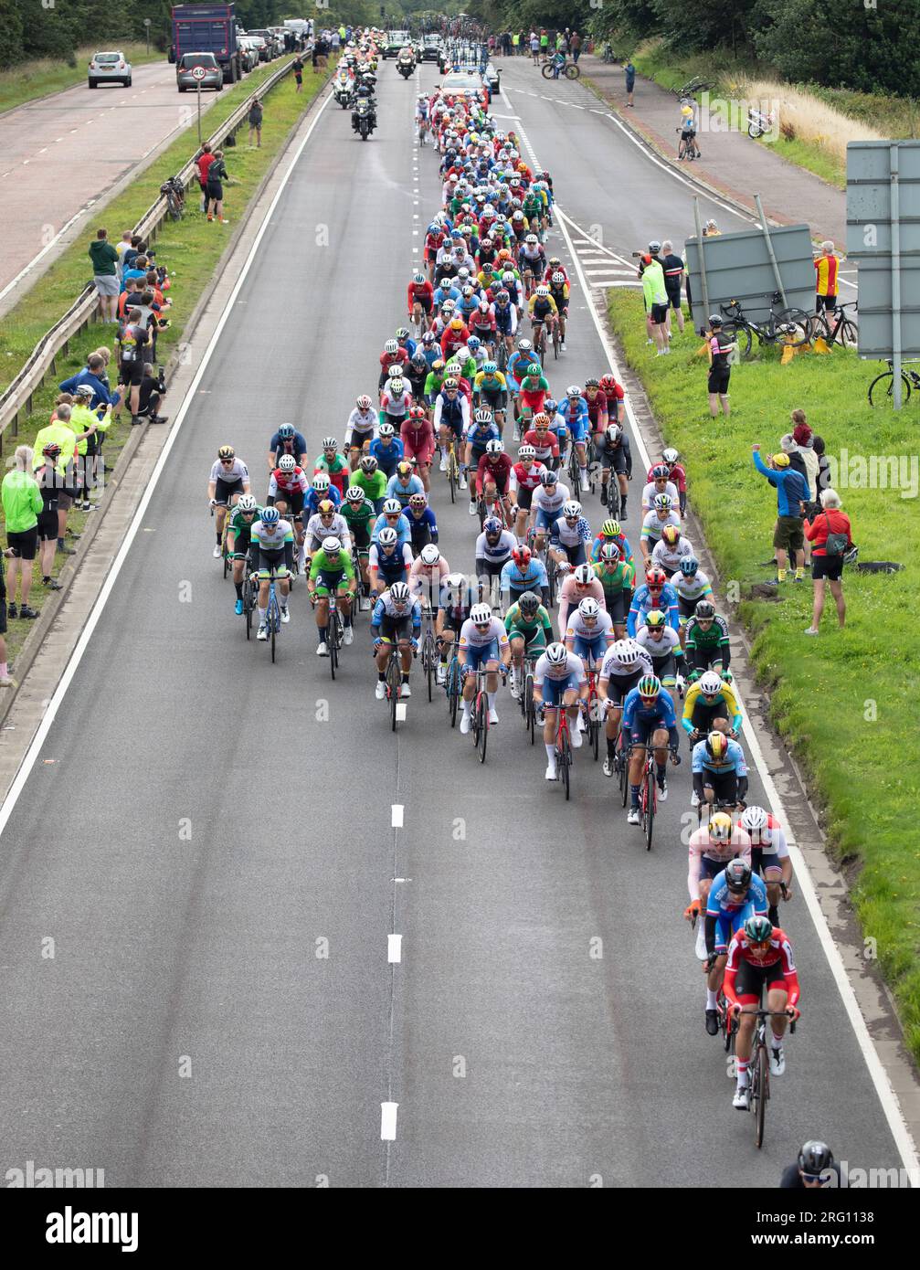 M90 Queensferry Road, Scozia, Regno Unito. 6 agosto 2023. UCI World Cycling Championship Men's Elite Road Race, da Edimburgo a Glasgow Foto Stock
