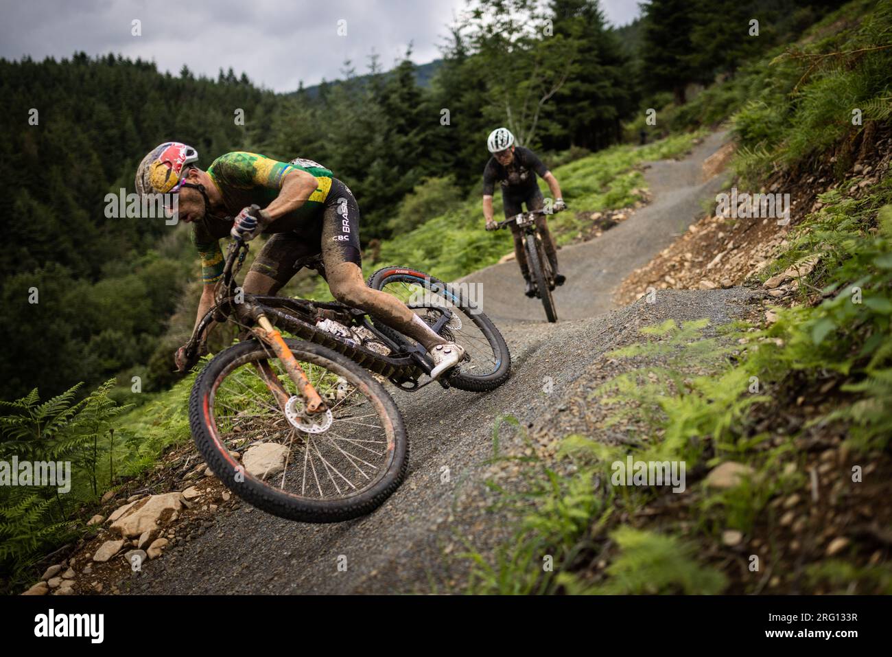 Il biker brasiliano Henrique Avancini in azione durante la gara di Cross-Country Marathon maschile durante i Campionati del mondo di ciclismo UCI Mountain Bike a GLA Foto Stock