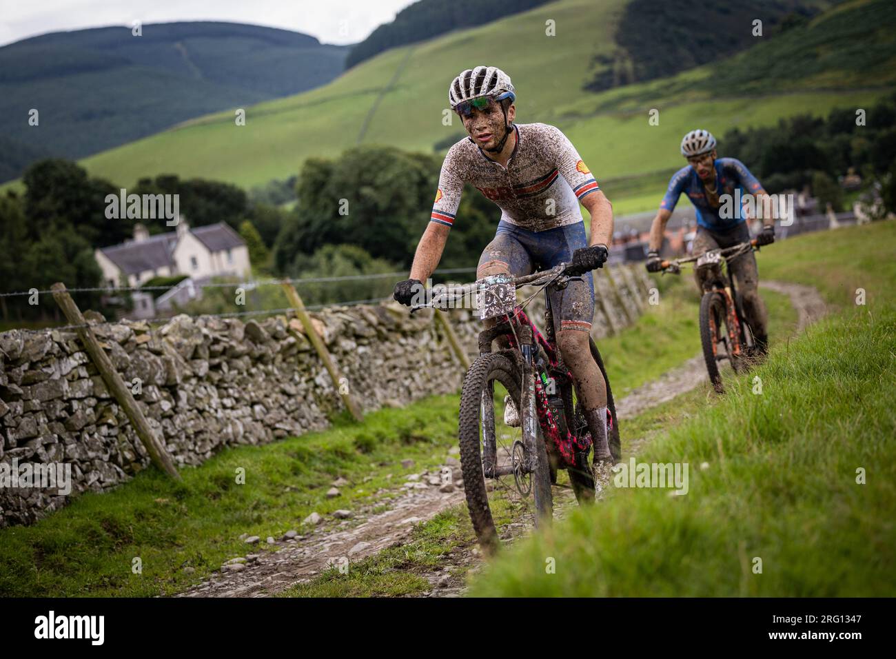 Il motociclista Cameron Mason di Great Britan in azione durante la gara Men Cross-Country Marathon durante i Campionati del mondo di ciclismo UCI Mountain Bike in G. Foto Stock