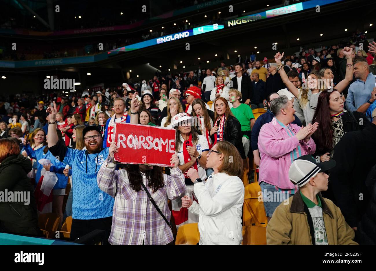 Tifosi inglesi dopo la Coppa del mondo femminile FIFA, round of 16 match al Brisbane Stadium, Australia. Data immagine: Lunedì 7 agosto 2023. Foto Stock