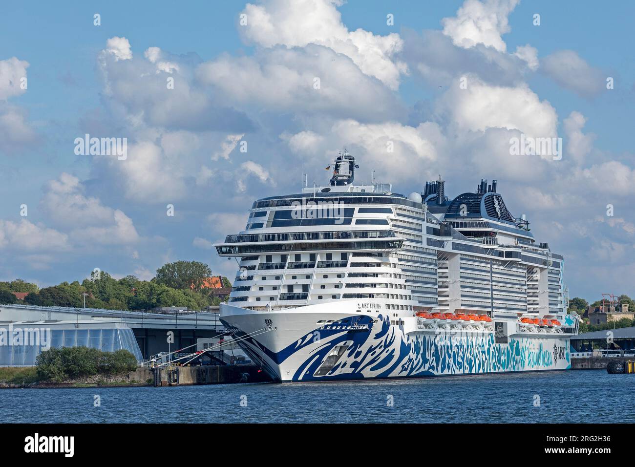 Nave da crociera MSC Euribia, porto, Kiel, Schleswig-Holstein, Germania Foto Stock