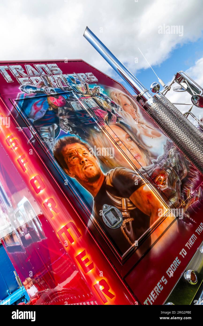 Truck Art. 47th Annual Gloucestershire Vintage and Country Extravaganza, South Cerney Airfiled, Cirencester. REGNO UNITO Foto Stock