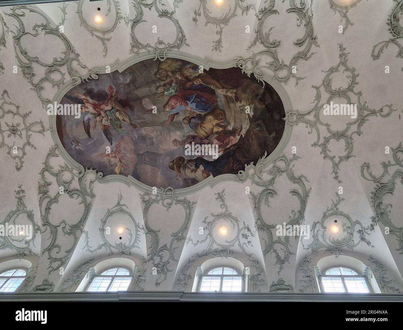 La chiesa di Pietro a Salisburgo in Austria. Soffitto decorato della chiesa di San La chiesa abbaziale di Peter. Foto Stock