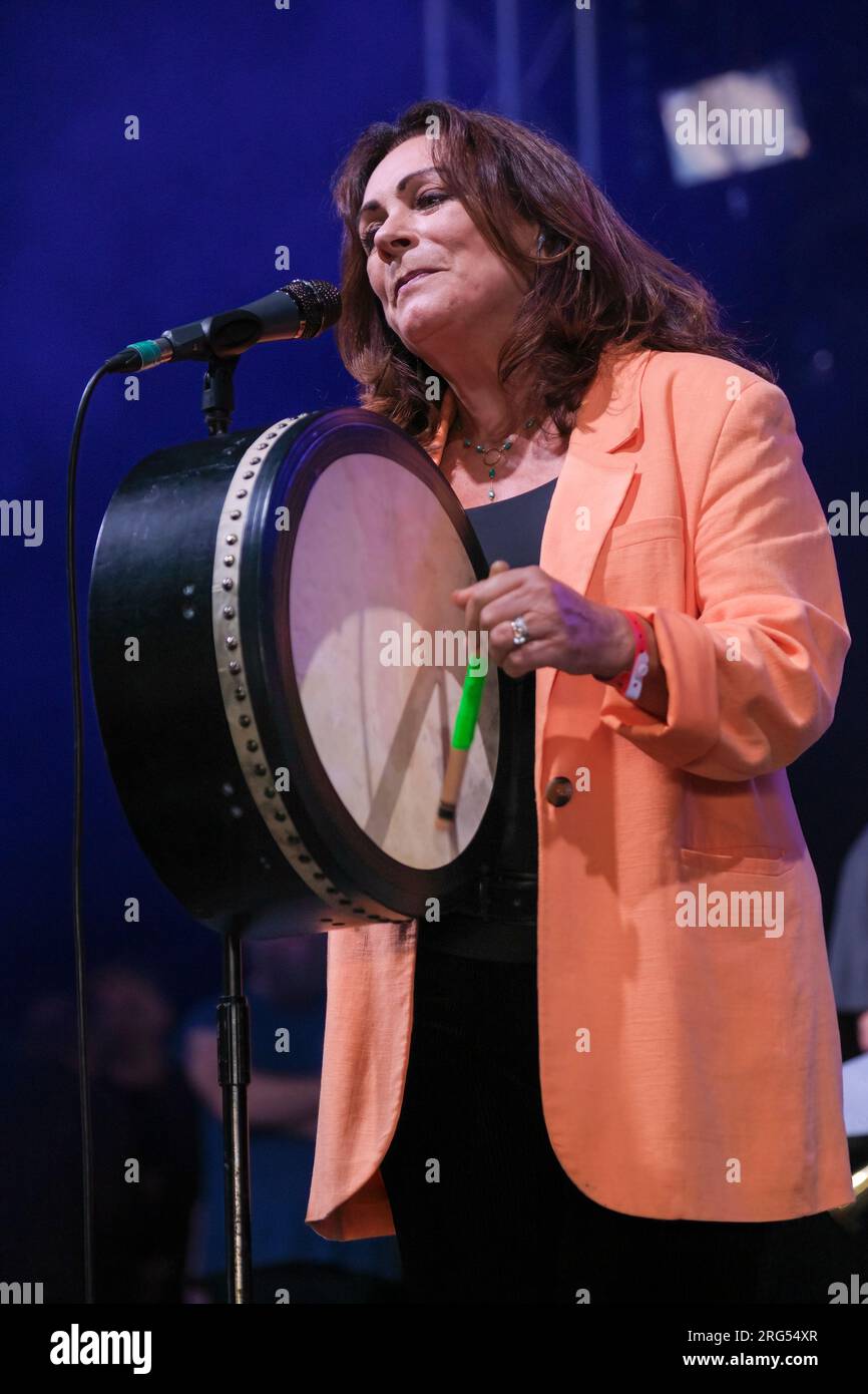 La cantante folk irlandese Mary Black si esibisce al Wickham Festival. 4 agosto 2023 Foto Stock