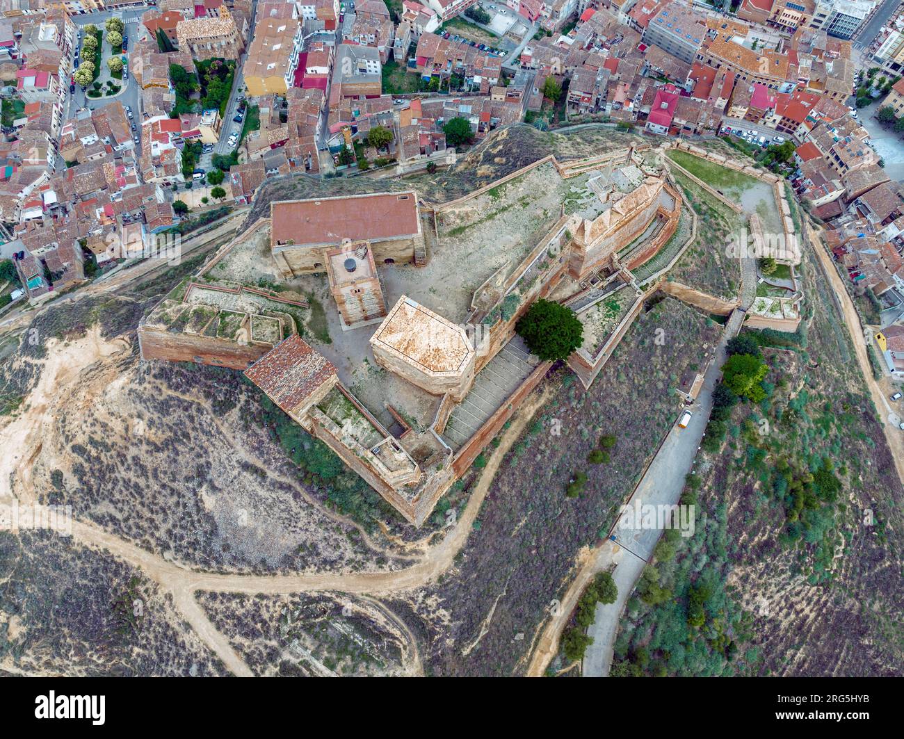 Castello fortezza di Monzón Huesca di origine musulmana, ordine del Tempio, situazione strategica di difficile conquista di interessi bellici in tutte le guerre Foto Stock