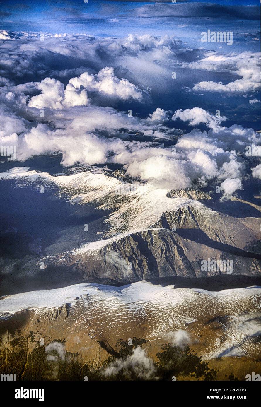 Vista ad alto angolo dell'Himalaya, regione autonoma del Tibet Foto Stock