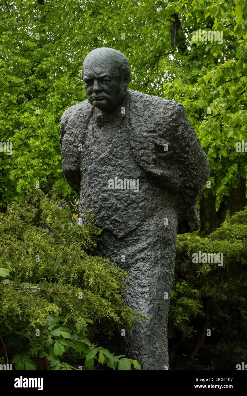 Andiamo avanti insieme con la statua di Winston Churchill ad Halifax, nuova Scozia, Canada Foto Stock