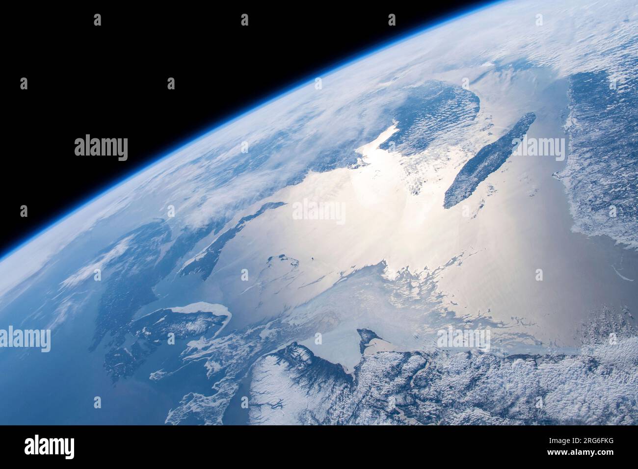 Sunglint al largo del Golfo di St. Lawrence e i suoi stati costieri della nuova Scozia, del nuovo Brunswick e dell'Isola del Principe Edoardo. Foto Stock