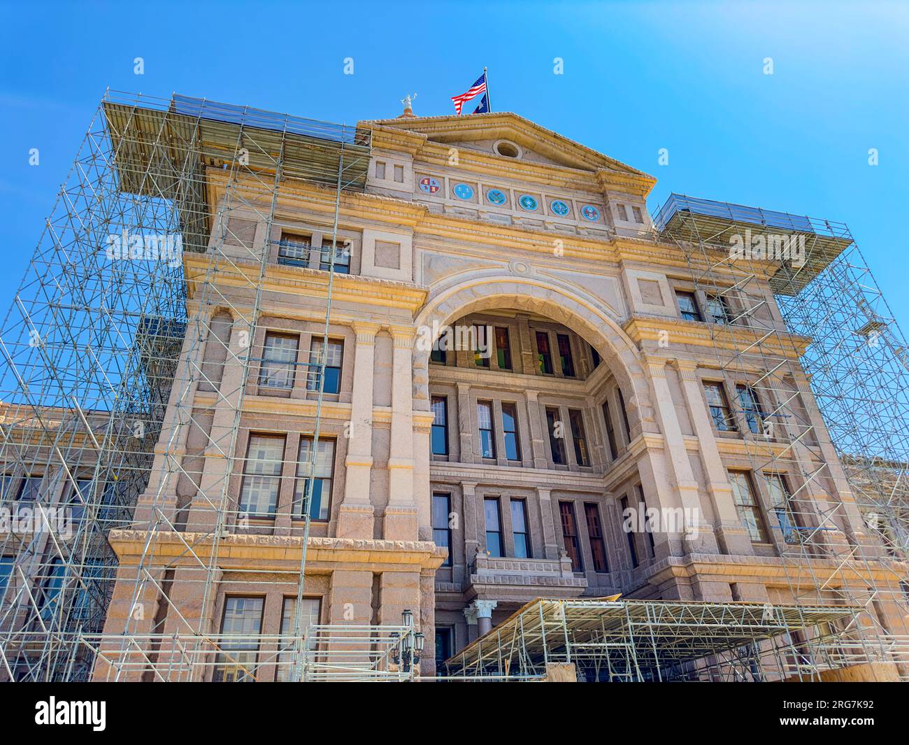 Foto dell'edificio del Campidoglio dello stato del Texas nel centro di Austin, in fase di riparazione e ristrutturazione nel 2023 circa Foto Stock