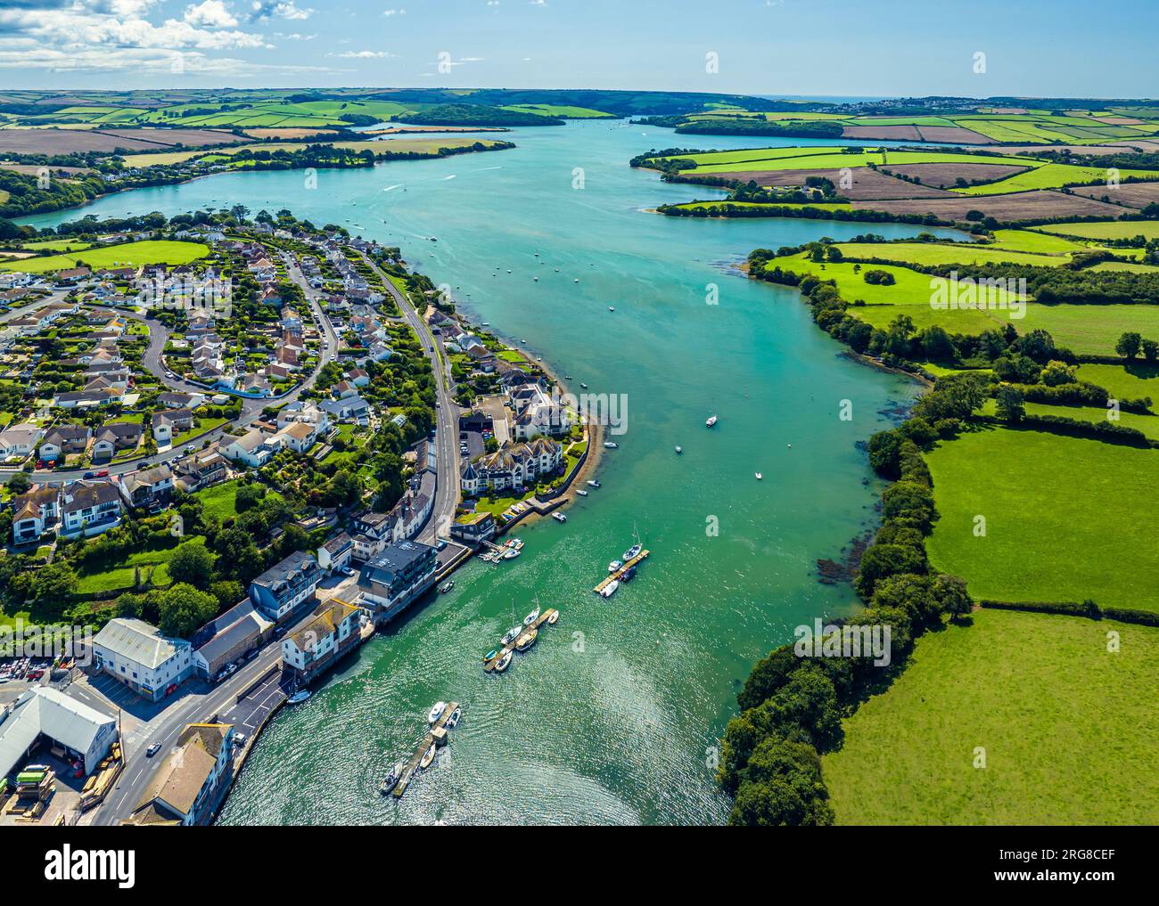 Kingsbridge Estuary da un drone, Kingsbridge, Devon, Inghilterra, Regno Unito Foto Stock