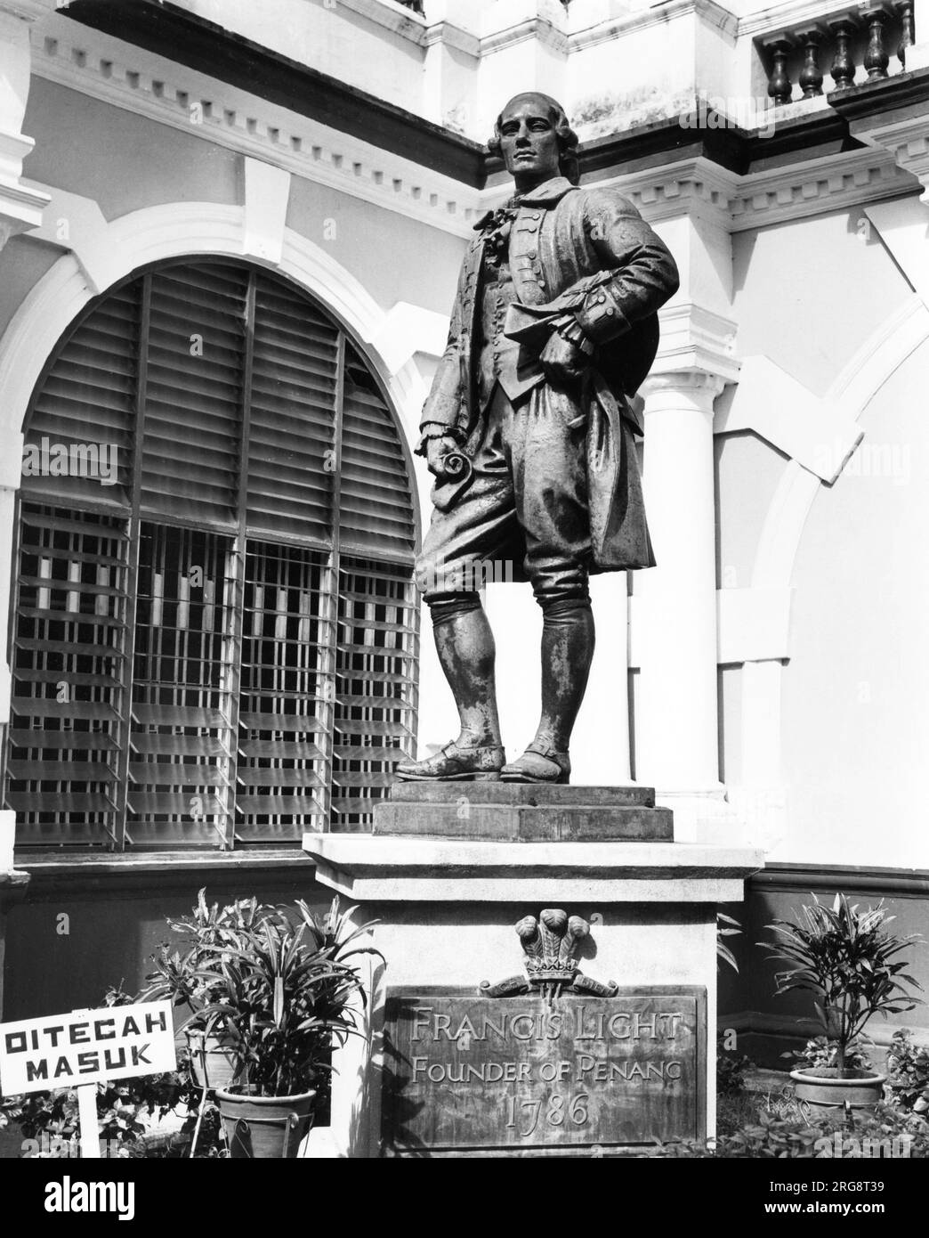 FRANCESCO LIGHT Colonial Administrator - statua al di fuori della Chiesa di San Giorgio il Martire, Georgetown, Penang Foto Stock