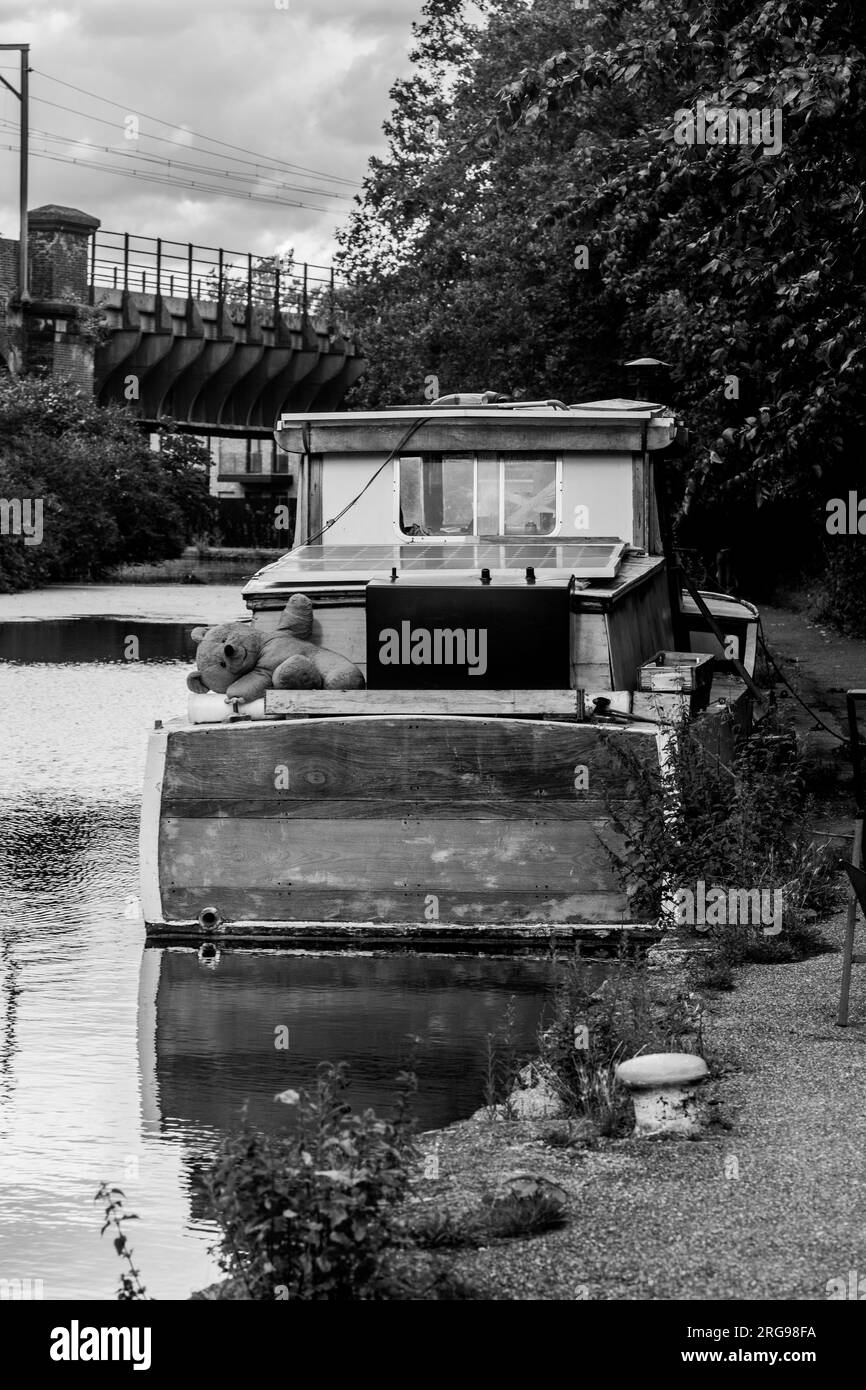 Londra lungo il Regent's Canal Foto Stock