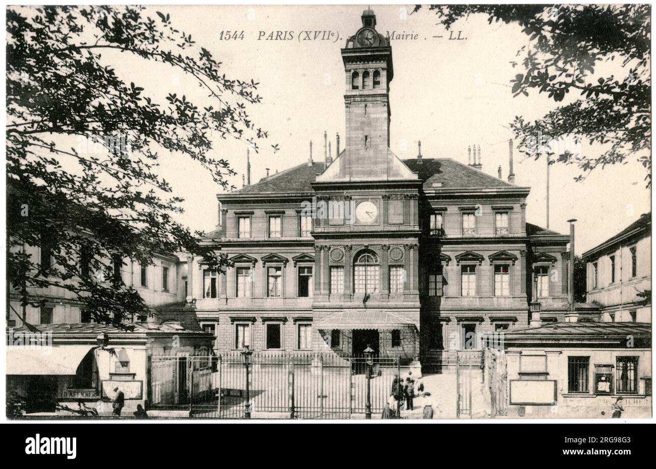 Municipio (Mairie) in Rue des Batignolles, 17th arrondissement, Parigi, Francia. Fu demolito nel 1970. Foto Stock