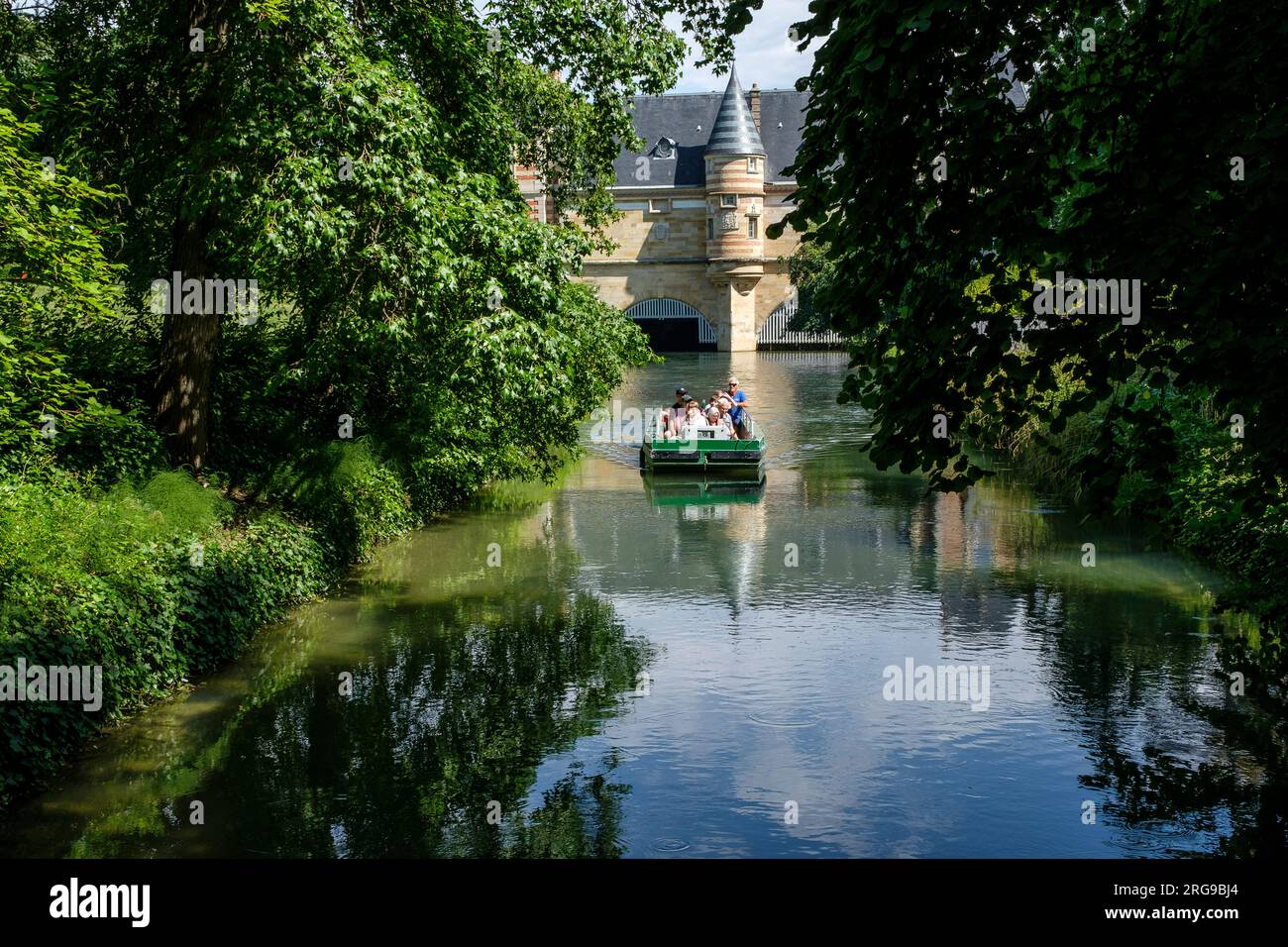 Città di Châlons en Champagne il mercato castel nel Petit Jard | la petite ville de Châlons en Champagne - le Chateau du marche dans le petit Jard Foto Stock