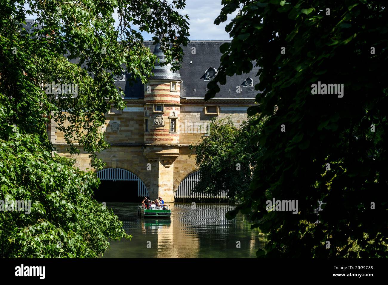 Città di Châlons en Champagne il mercato castel nel Petit Jard | la petite ville de Châlons en Champagne - le Chateau du marche dans le petit Jard Foto Stock