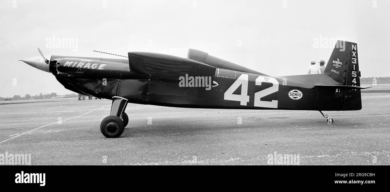 Leighnor WL-4 NX3154K formula ONE racer; gara numero 42 - informazioni: Progettato e costruito da William C Leighnor di Hutchinson KS come il W-4, WL-4 o Mirage, registrato NX3154K, nel 1948. La W-4 fu alimentata da un 85hp Continental C85; span: 18'7' lunghezza: 17'5' e fu pilotata da H e Bangerter e Harry Ragland. Foto Stock