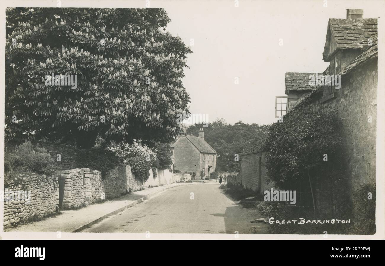 The Village, Great Barrington, Burford, Witney, Oxfordshire, Inghilterra. Foto Stock