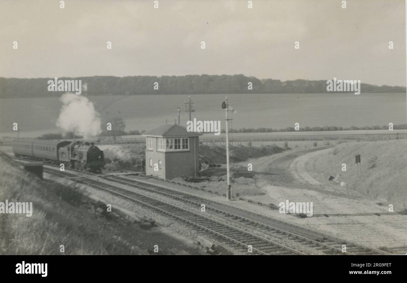 Signal Box (la MSW Railway incontra Newbury fino alla Westbury Line), Burbage, Marlborough, East Grafton, vale of Pewsey, Wiltshire, Inghilterra. Foto Stock