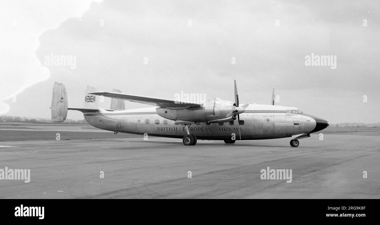 Velocità aerea AS.57 Ambassador 2 G-AMAH (msn 5230), aereo di classe Elizabethan chiamato RMA Sir Christopher Hatton, della British European Airways all'aeroporto di Blackbushe. Foto Stock