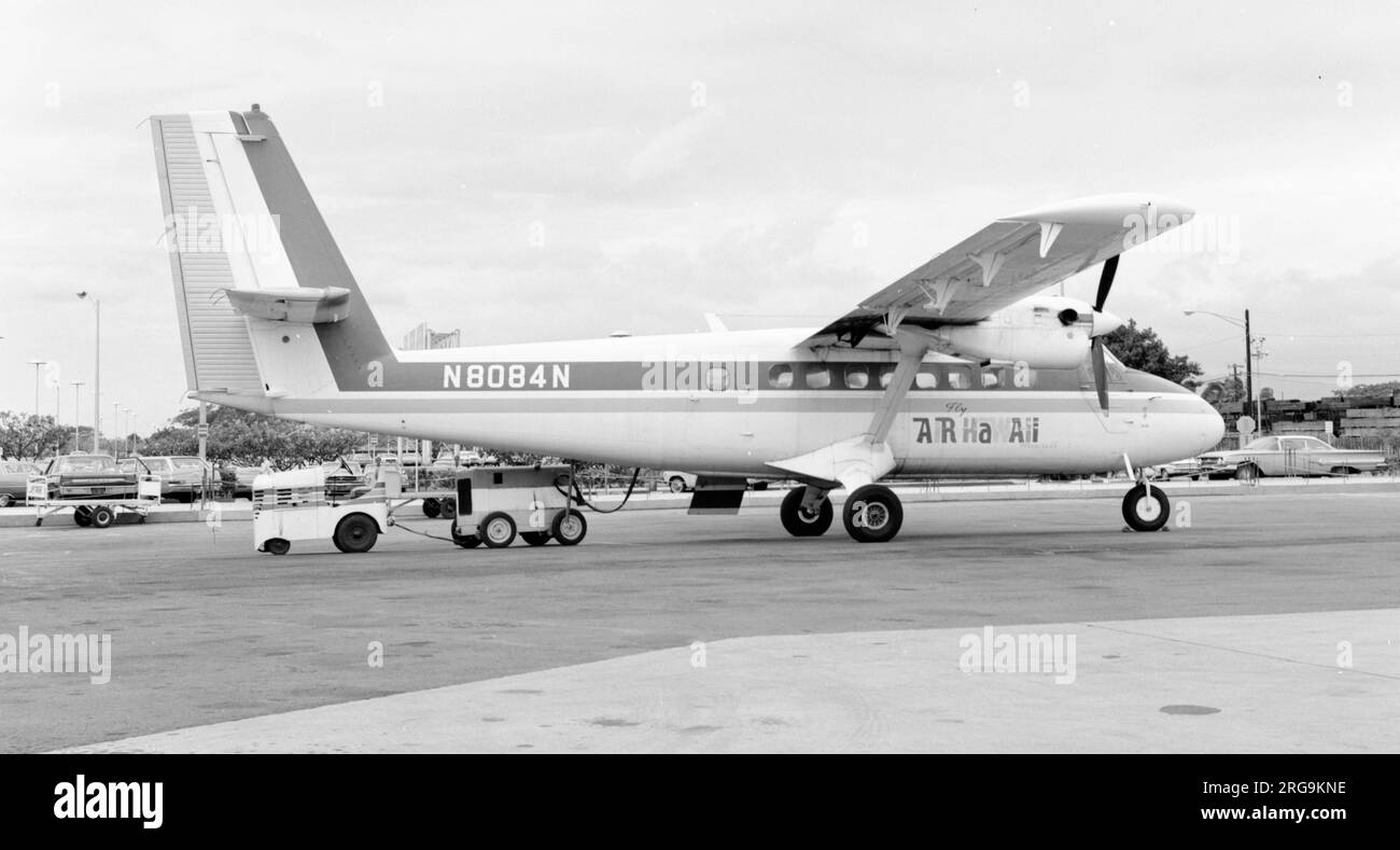 De Havilland Canada DHC-6-100 Twin Otter N8084N (msn 91) di AirHawaii all'Aeroporto di Honolulu. Foto Stock