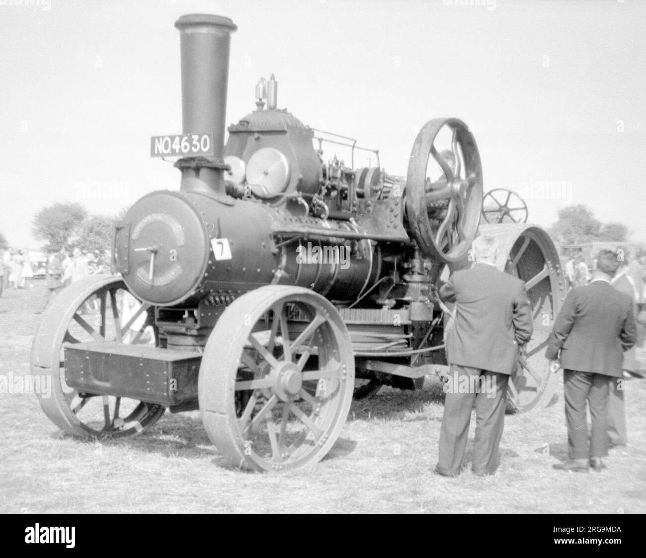 Fowler Ploughing Engine NO4630 Wilbur (msn 14712), costruito nel 1917, all'Andover Steam Rally del 1959. (John Fowler & Co Engineers di Leathley Road, Hunslet, Leeds, West Yorkshire, Inghilterra produceva motori a trazione e attrezzature per aratura, nonché attrezzature ferroviarie). Foto Stock
