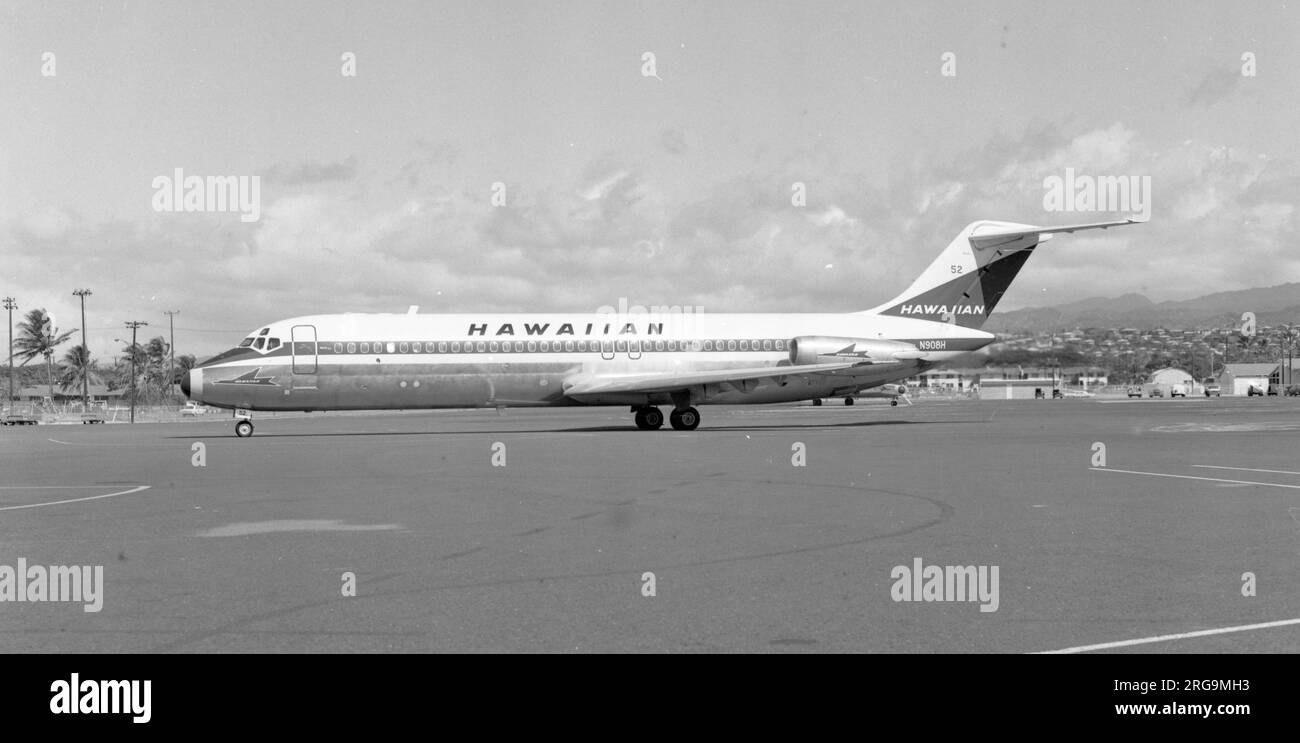 McDonnell Douglas DC-9-31 N908H (msn 47517 / linea Number583), ha volato per la prima volta nel 04.03.70 e gestito da New dalla Hawaiian Airlines. Venduto a Southern Airways il 13.04.76 e successivamente scartato. Foto Stock