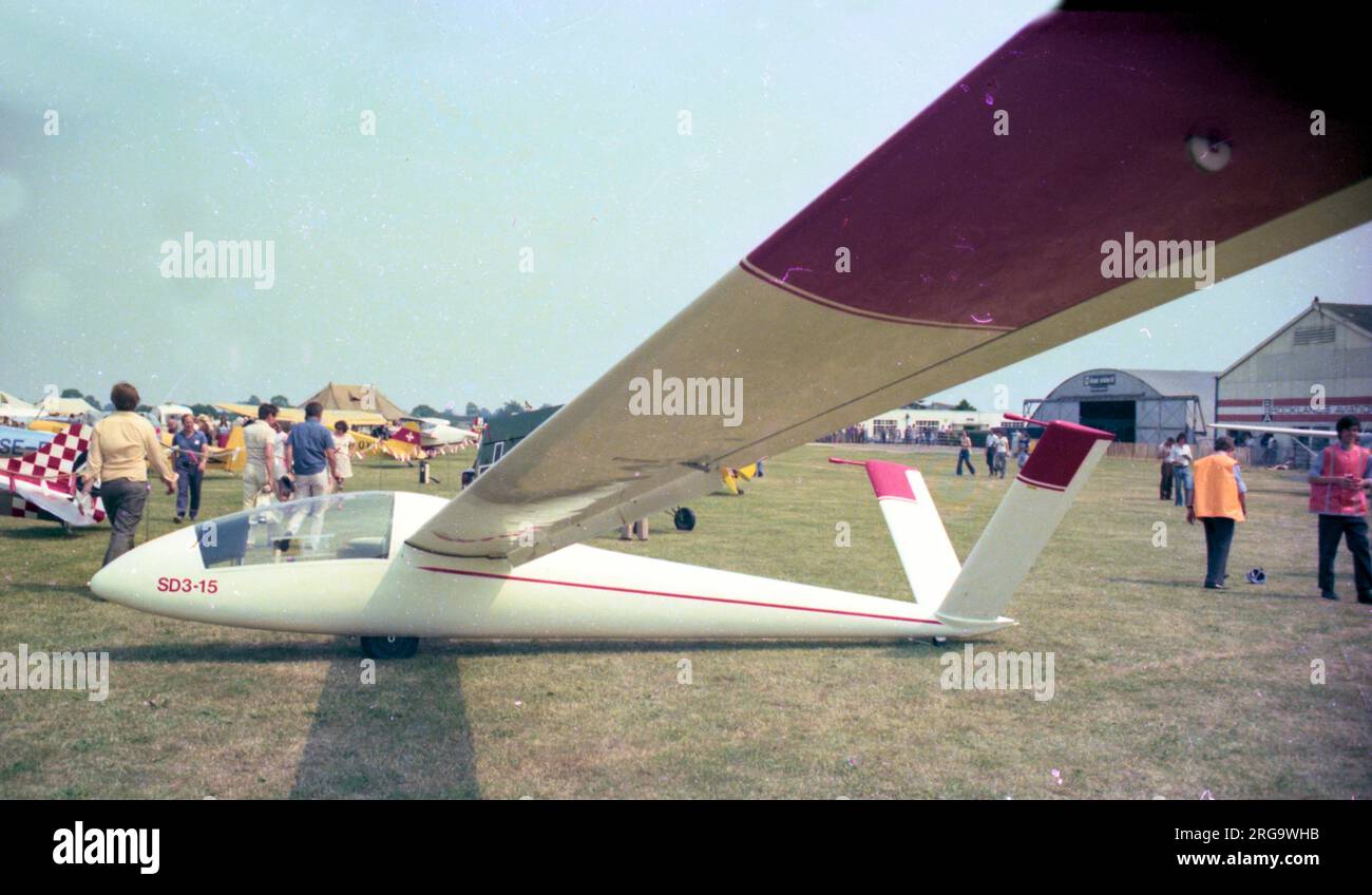 Swales SD3-15, un velivolo a posto singolo dalle prestazioni medie ad un airshow, in qualche parte nel Regno Unito. Foto Stock