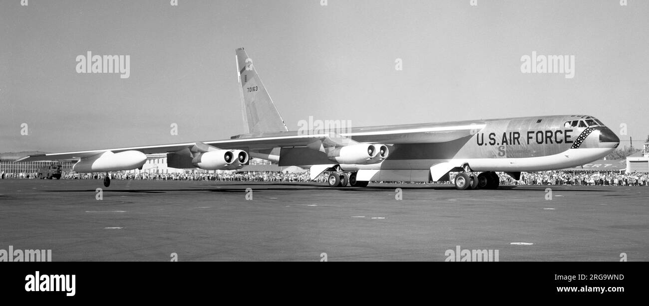 United States Air Force - Boeing B-52F-70-BW Stratofortress 57-0163 dello Strategic Air Command. Foto Stock
