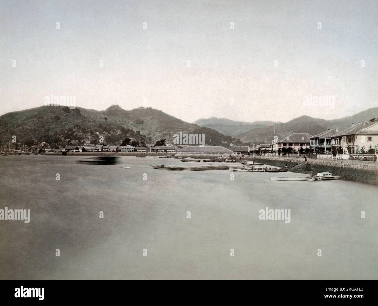Insediamento straniero, lungomare di Nagasaki, Giappone, circa 1880's Vintage fine 19th ° secolo fotografia Foto Stock