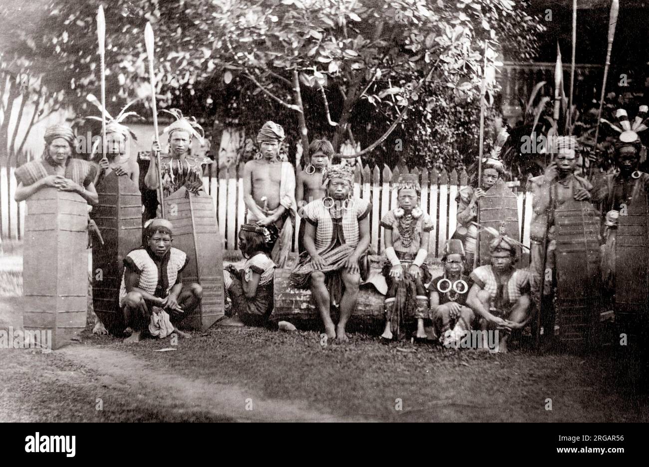 Dayaks tribù indigena olandese Indonesia orientale, Indonesia Foto Stock