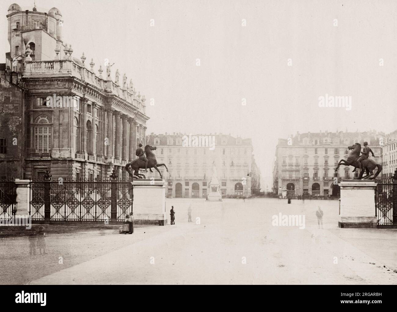 Fotografia d'epoca del XIX secolo: Piazza Castell, Torino Torino, Italia. Foto Stock