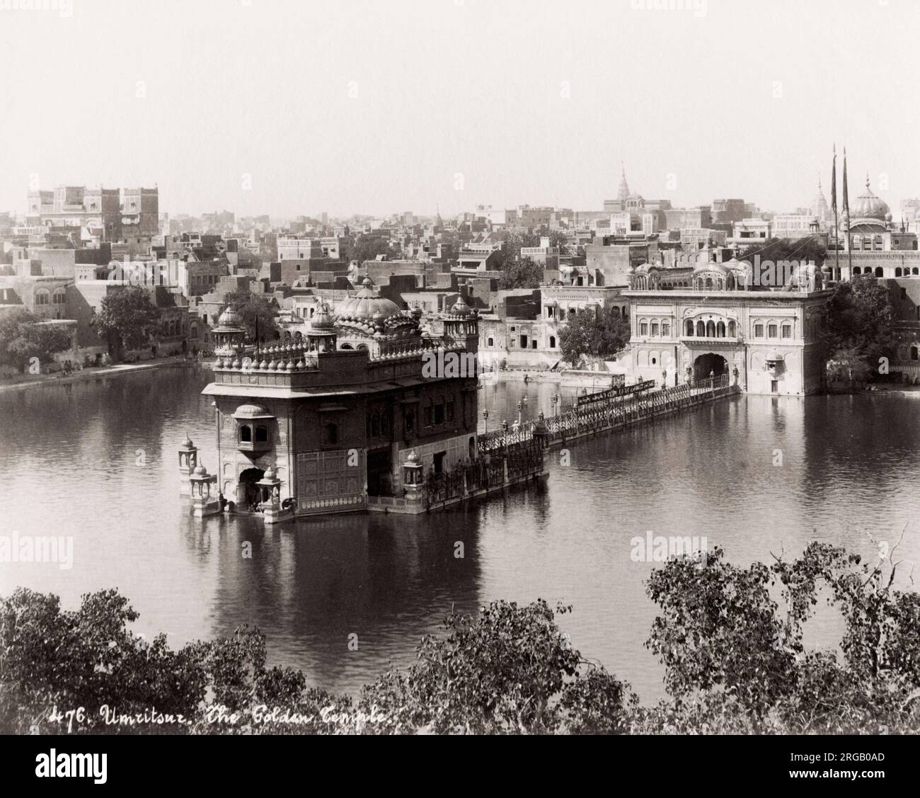 Fotografia d'epoca del XIX secolo: Il Tempio d'oro Sikh, Amritsar, Umritsar, India. Foto Stock