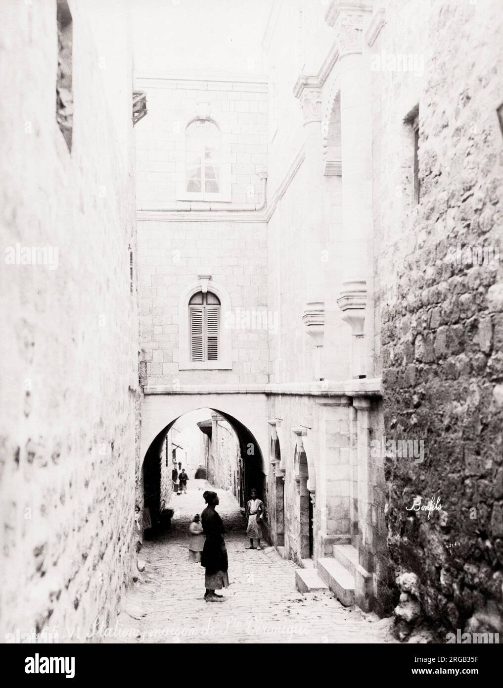 Fotografia d'epoca del XIX secolo: Sesta stazione della Croce, Casa di Santa Veronica, Gerusalemme, Terra Santa, Palestina, Israele moderno. Foto Stock
