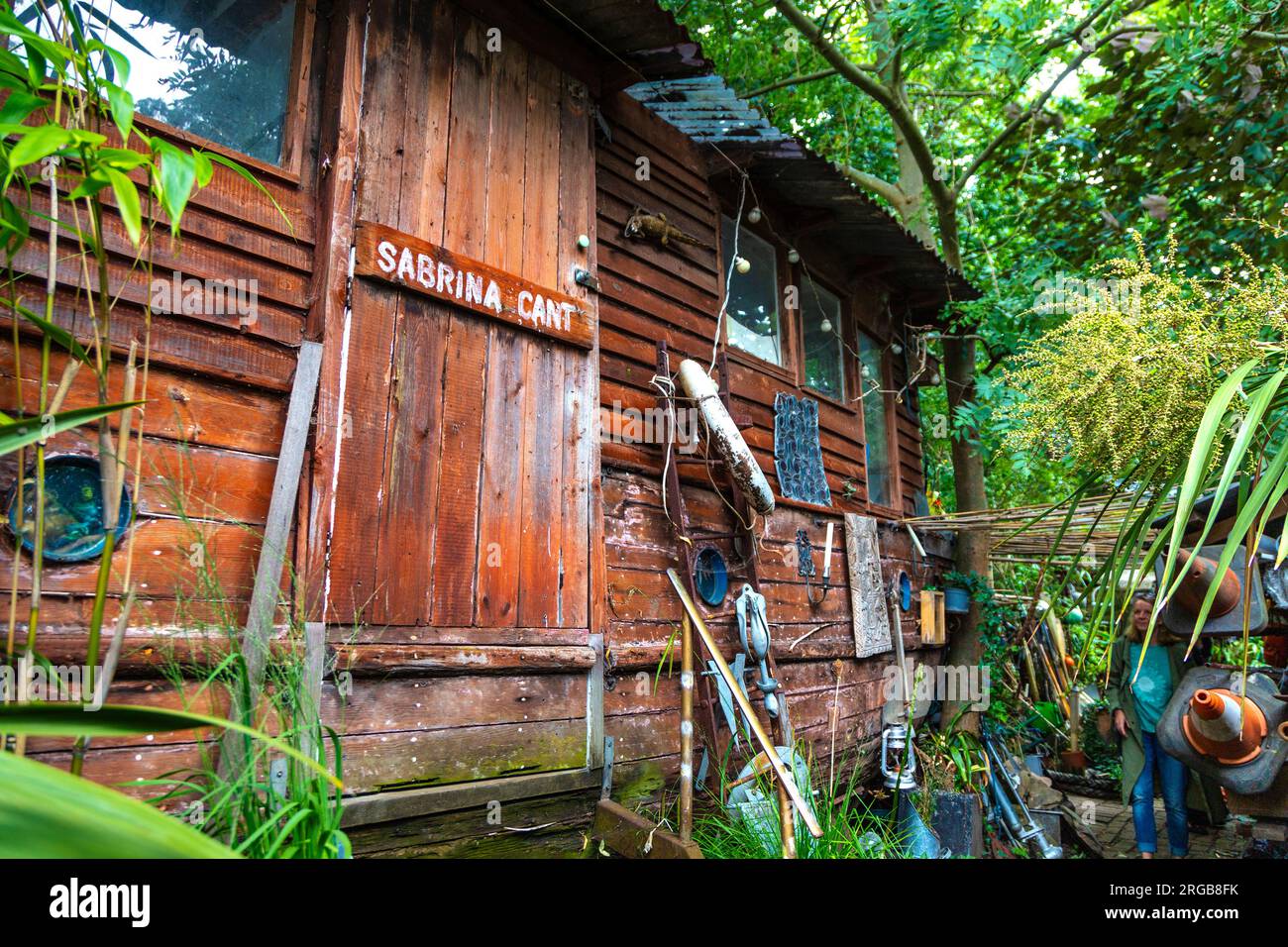 Sabrina Cant art studio presso la comunità di artisti di Eel Pie Island a Twickenham, Londra, Regno Unito Foto Stock