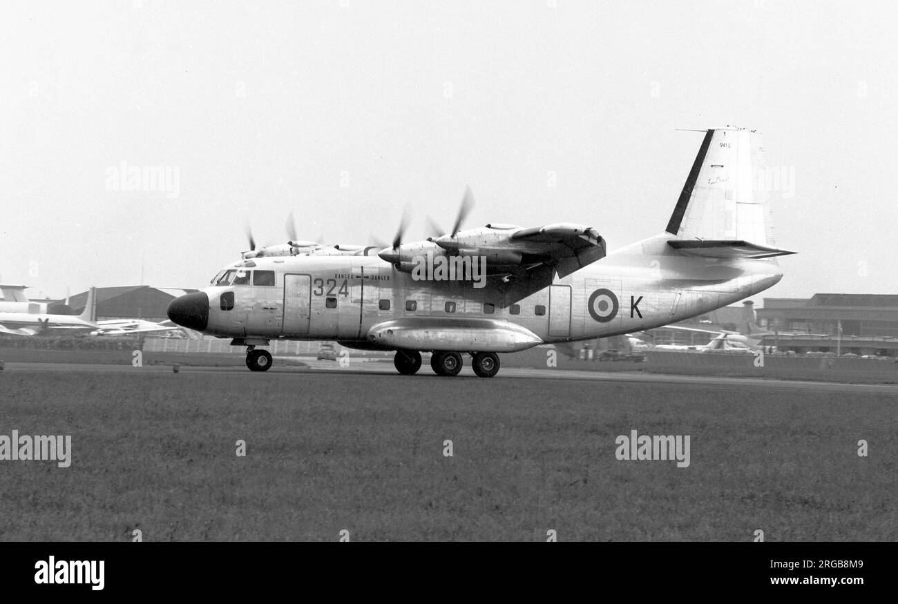 Breguet Br.941S F-ZJRL 'K' (msn 941S-2), al Paris Air Show del 1967 giugno, con la serie '324'. Foto Stock