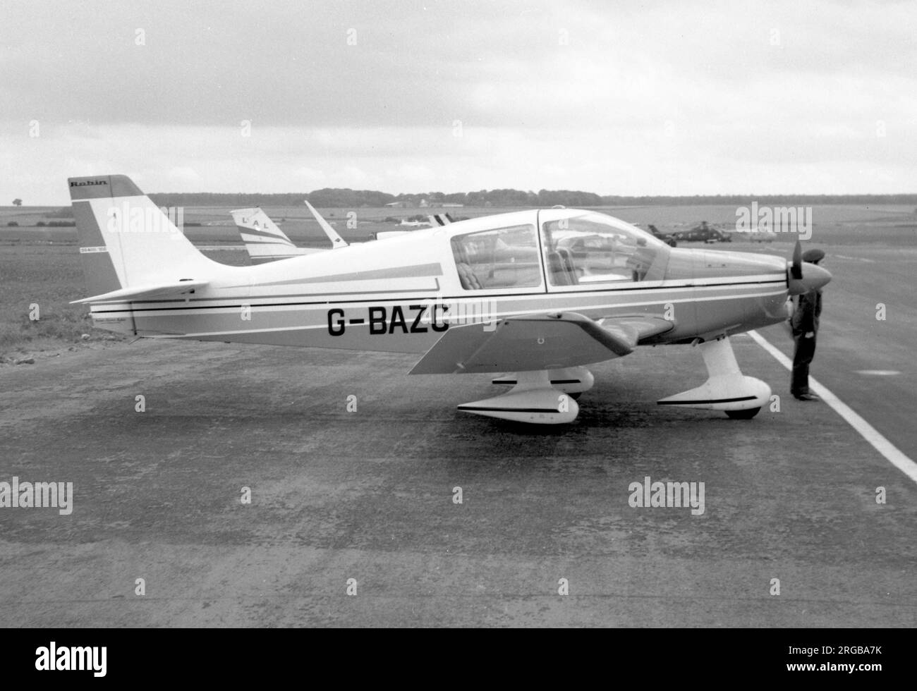 Robin DR.400/160 G-BAZC (msn 824), a Kirmington nel giugno 1974. Foto Stock
