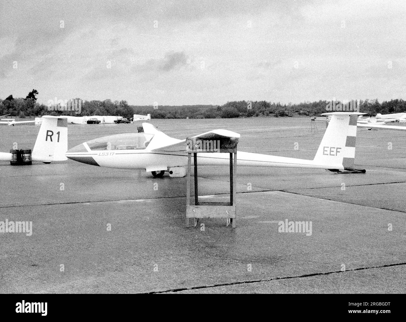 Rolladen-Schneider LS3-17 'EEF' (msn 3441), al RAF Greenham Common per una gara interservizi di volo regionale negli anni '1980s. Foto Stock