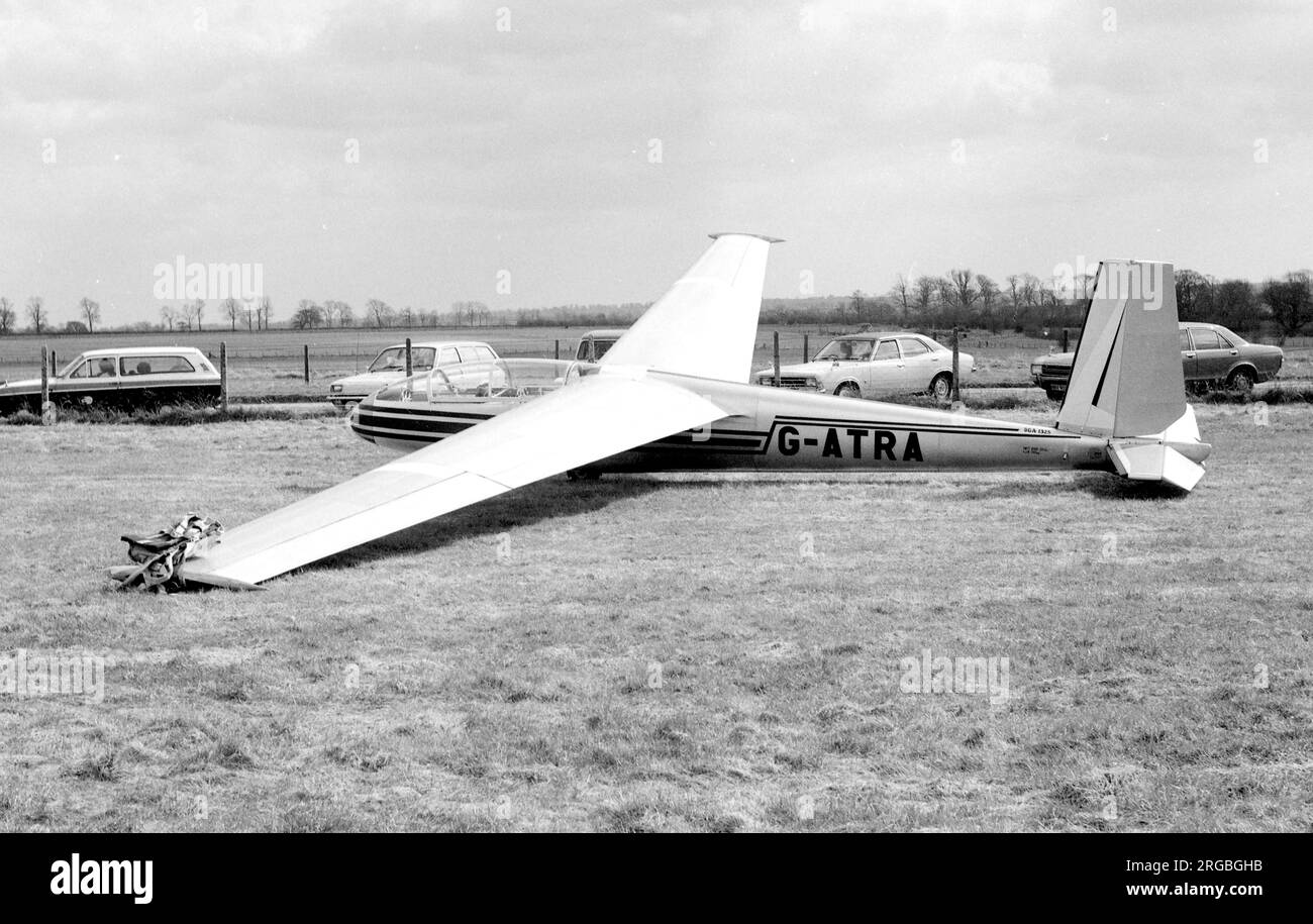 Let L-13 Blanik G-ATRA (msn 173304), aliante da training interamente in metallo. Foto Stock