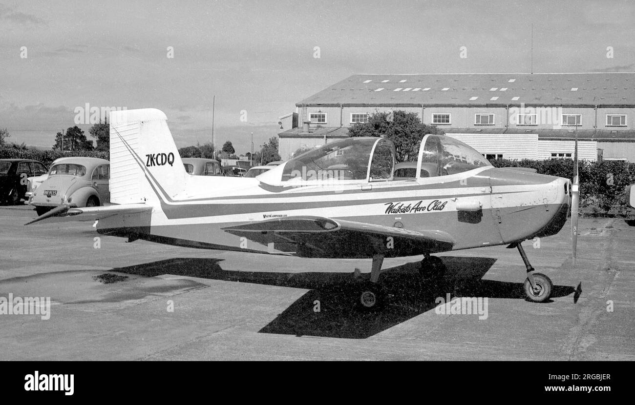 Victa Airtourer 100 ZK-CDQ (msn 55), del Waikato Flying Club. Foto Stock