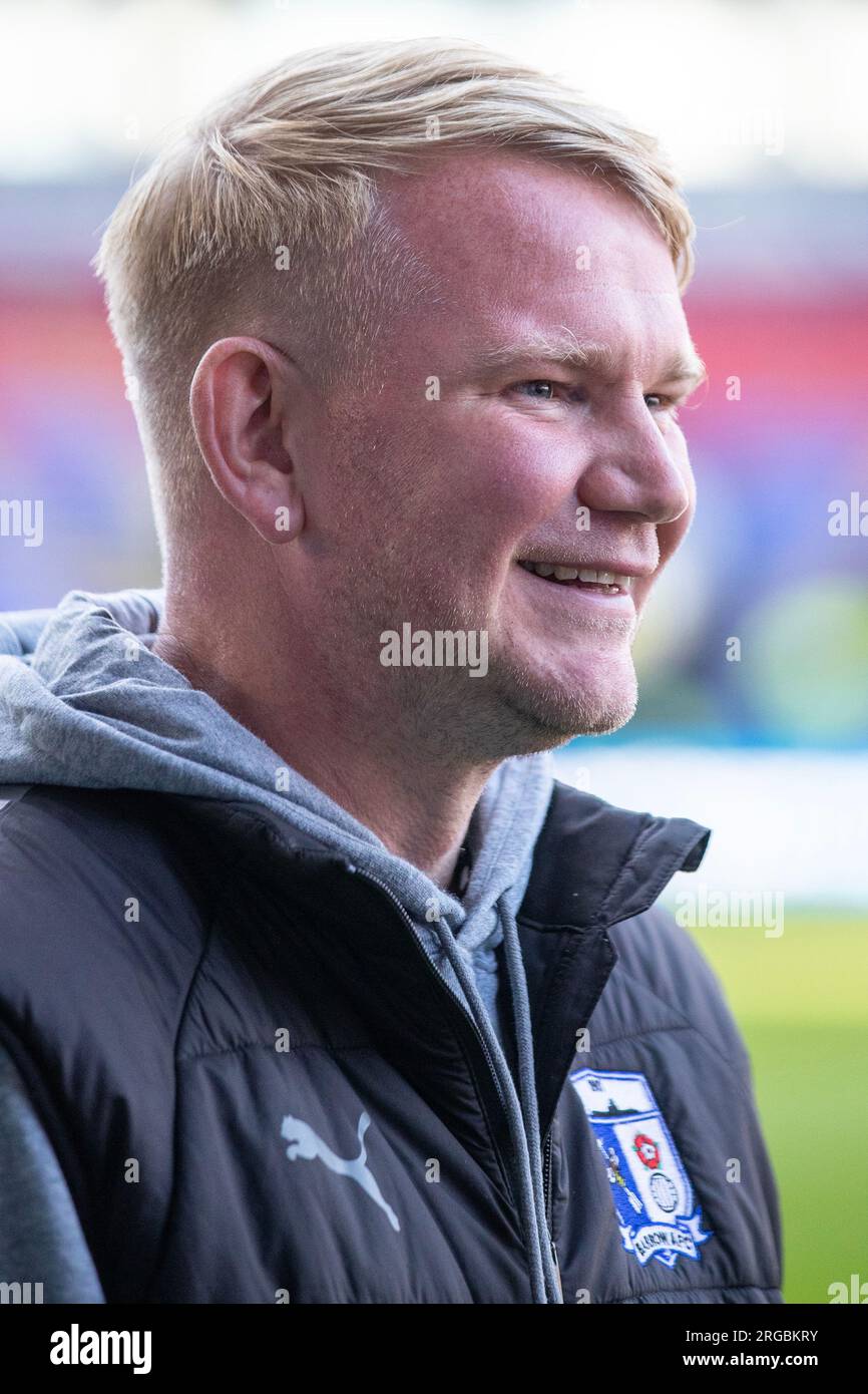 Il manager del Barrow Pete Wild durante il primo turno North della Carabao Cup tra Bolton Wanderers e Barrow al Toughsheet Community Stadium, Bolton martedì 8 agosto 2023. (Foto: Mike Morese | mi News) crediti: MI News & Sport /Alamy Live News Foto Stock